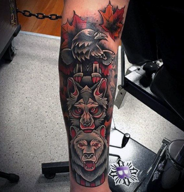 Tato Beruang Totem Amerika Asli